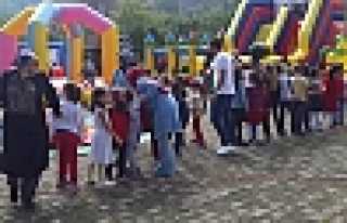 Bahar Şenliğinde Renkli Görüntüler