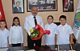 Başarılar Çalışmakla Elde Edilir