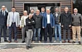 BAŞKAN PÜSKÜLLÜ BASINLA BULUŞTU