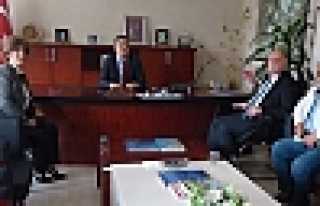 BAYRAKTAR HENDEK KAYMAKAMINI ZİYARET ETTİ