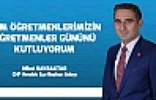 Bayraktar, Öğretmenler Gününü Kutladı