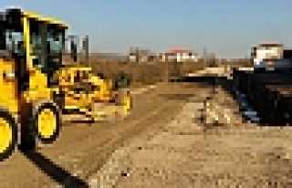 BAYRAKTEPE’DE YOL AÇMA VE KANAL ÇALIŞMASI