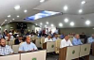 BELEDİYE MECLİS TOPLANTISINDA PROTESTO VE GERGİNLİK