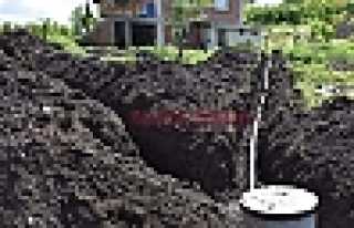 BELEDİYEDEN BEKLEMEDİLER KANALİZASYONLARINI YAPTILAR