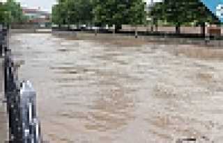 BELEDİYEDEN EVLERİ BOŞALTMA KARARI