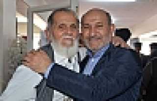 BİR GÜN HEPİMİZ YAŞLANACAĞIZ