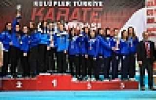 BÜYÜK BAYANLAR EZDİ GEÇTİ