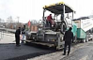 BÜYÜKŞEHİR’DEN ESKİ DÜZCE CADDESİ’NE ASFALT