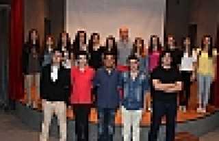 BÜYÜKŞEHİR’LE TİYATRO SAHNESİNE İLK ADIM