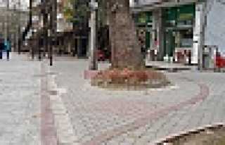 CADDEDE Kİ ENGEL SONUNDA DÜZELTİLDİ