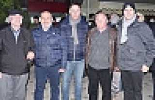 ÇAKMAK BABASI İÇİN MEVLİT OKUTTU