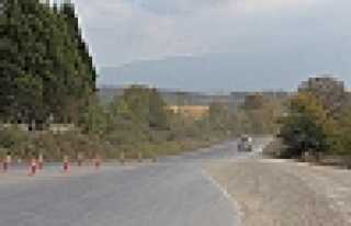 Çamlıca Grup Yolu Genişliyor