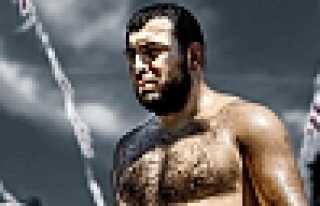 Çanakkale’de Başpehlivan Aykırı Oldu