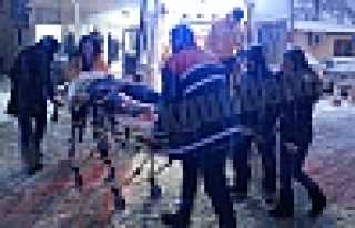 ÇATIDAN DÜŞEREK YARALANDI