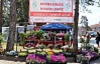 ÇEKSOY DERNEĞİNİN KERMESİ AÇILDI