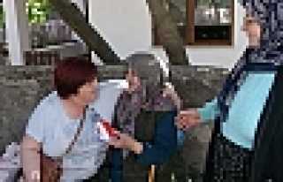 CHP HENDEK KADIN KOLLARI ANNELER GÜNÜNÜ KUTLADI...