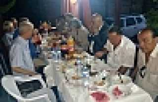 CHP’LİLER HENDEK'TE İFTARDA BULUŞTU