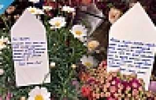 Çiçekçiler Anneler İçin Açık