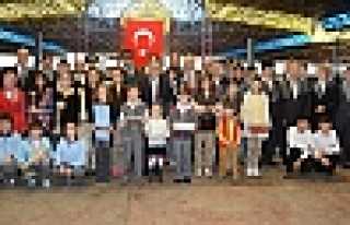 CUMHURİYET BAYRAMI HENDEK’TE COŞKUYLA KUTLANDI