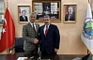 Destici Hendek’e Geliyor