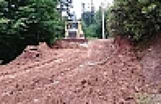 DİKMEN YAYLA YOLU GENİŞLETİLİYOR