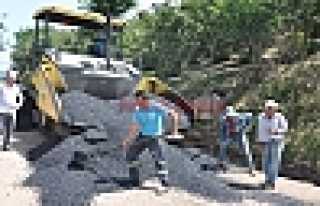 DİKMEN’E SICAK ASFALT