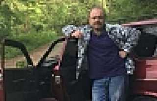 ECEL AKRABA ZİYARETİNDE YAKALADI