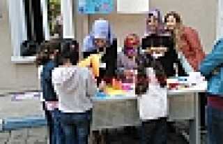 EĞİTİM FAKÜLTESİ ÖĞRENCİLERİNDEN BİLİM...