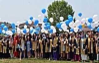 EĞİTİM FAKÜLTESİ’NDE KEP TÖRENİ