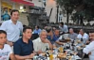 EKREM BEDİR GELENEKSEL İFTARINI VERDİ