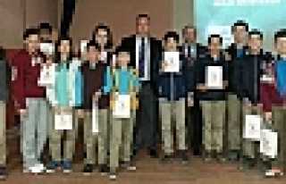 EMNİYET, ŞEHİT MAHMUT BEY ORTAOKULUNDA ÖĞRENCİLERLE...