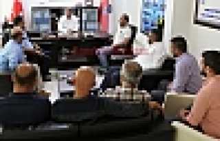 EMNİYETE KURAN-I KERİM VE TÜRK BAYRAĞI