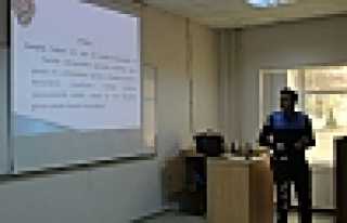 EMNİYETTEN EĞİTİM FAKÜLTESİNDE UYUŞTURUCU SEMİNERİ