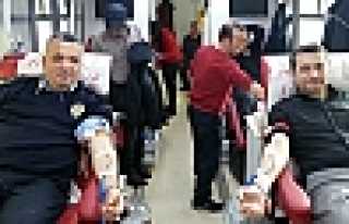 EMNİYET'TEN KAN BAĞIŞI