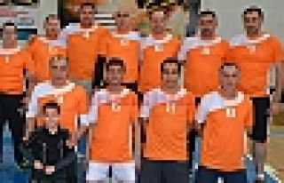 ESNAFLAR ADLİYEYİ GEÇTİ