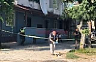 Evinin Önünde Ayaklarından Vuruldu