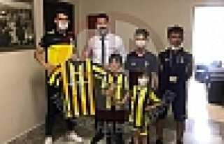 Fenerbahçe’li Sporcular Hendek’te