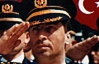 GAFFAR OKKAN MEZARI BAŞINDA ANILACAK