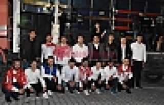 Genç Karadenizliler Askerlerini Uğurladı