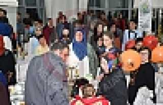 Gönüllerince Eğlendiler 