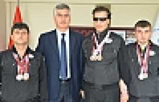 GÖRME ENGELLİLERDEN BÜYÜK BAŞARI