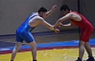 GÜREŞÇİ YILDIZLAR İL BİRİNCİLİĞİ İÇİN...