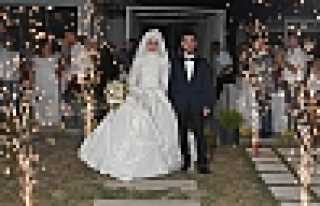 HAYATLARINI BİRLEŞTİRDİLER