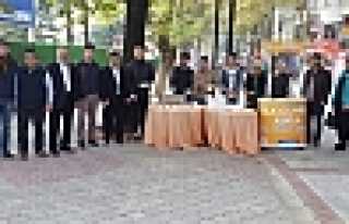 HENDEK AK GENÇLİK AŞURE DAĞITTI