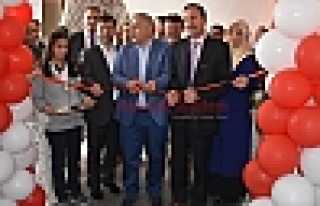 HENDEK ANADOLU LİSESİ’NE KONFERANS SALONU