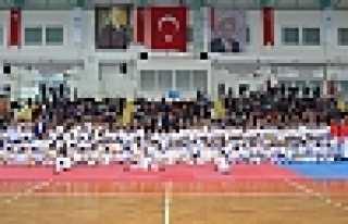 Hendek Belediyesi Karate İhtisas Kulübü Sporcuları...