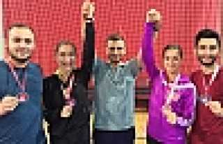 HENDEK BELEDİYESİ KARATE TAKIMI PARLADI