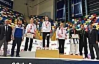 HENDEK BELEDİYESİ KARATE TAKIMINDAN 5'TE 5