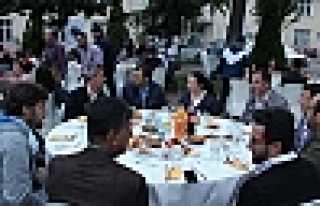 HENDEK EĞİTİM FAKÜLTESİ İFTARDA BULUŞTU