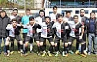 HENDEK GENÇLİKSPOR EVİNDE RAHAT